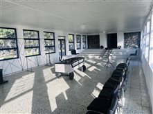 Cintorín a dom smútku
